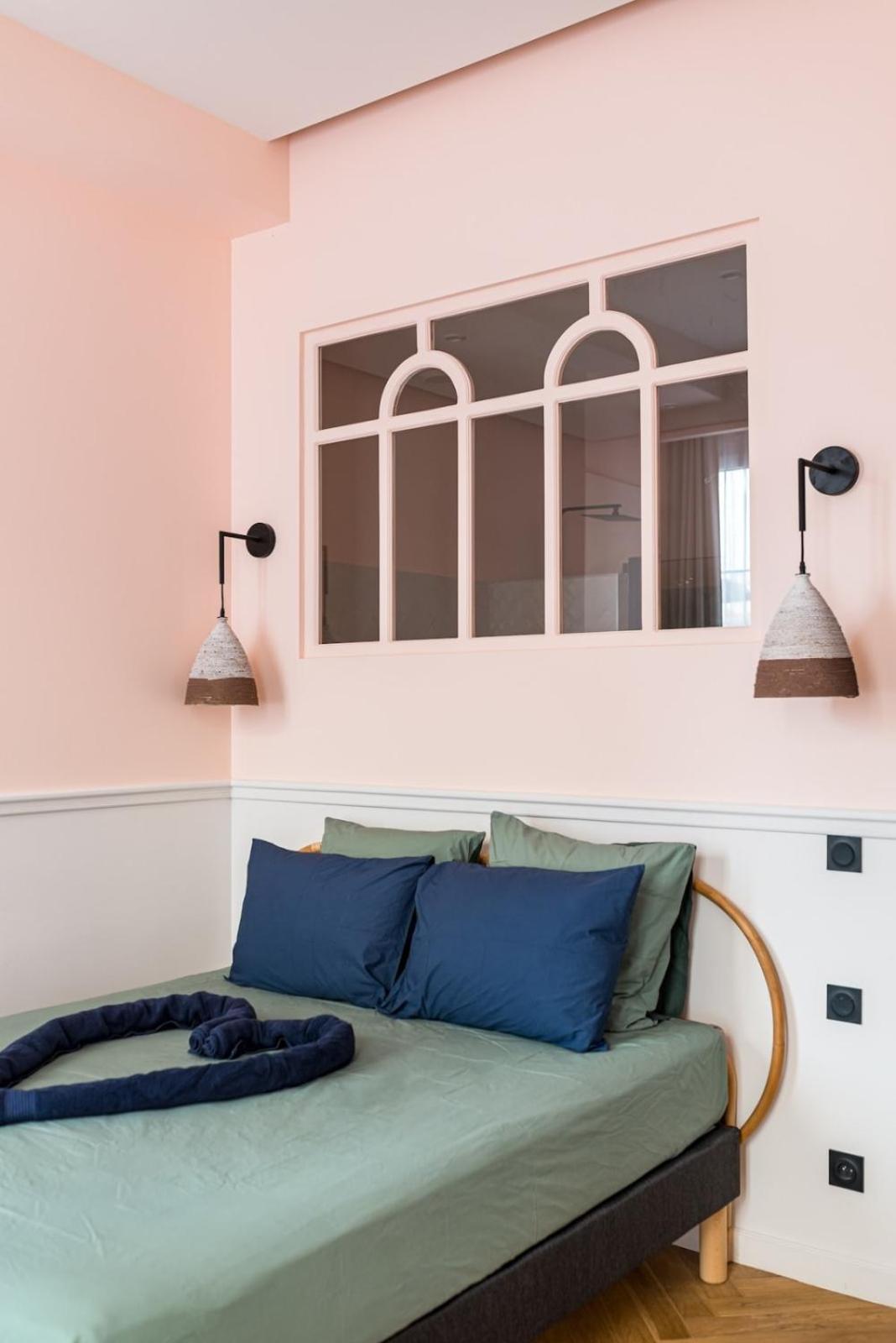 Beige Hospitalite - Gisele - Ultralux Balneo - Neuf 2 Chambres Saint-Etienne  Bagian luar foto